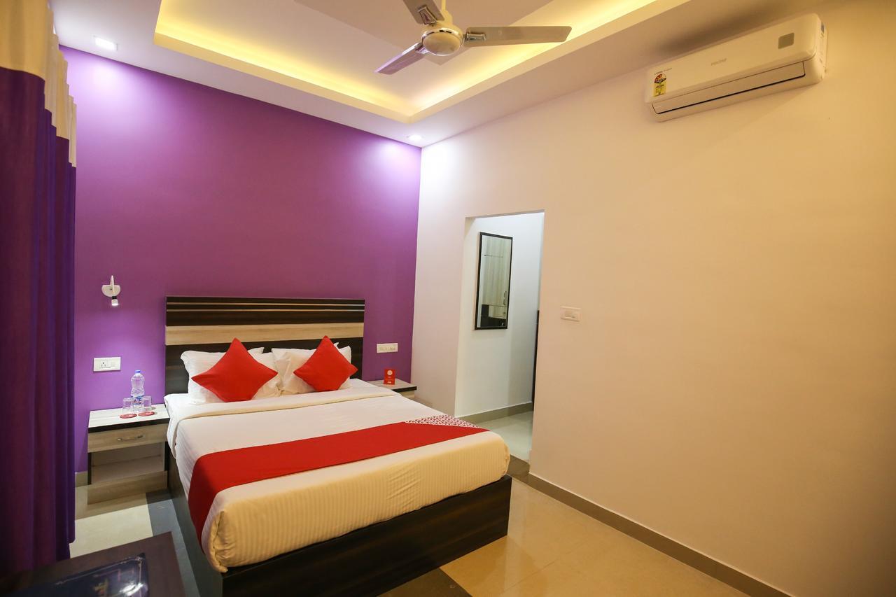 Oyo 10152 Rail View Residency Ξενοδοχείο Alappuzha Εξωτερικό φωτογραφία