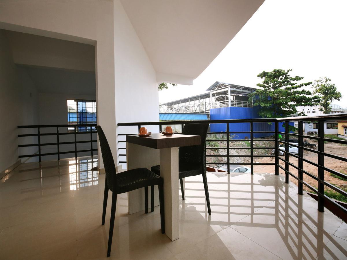Oyo 10152 Rail View Residency Ξενοδοχείο Alappuzha Εξωτερικό φωτογραφία